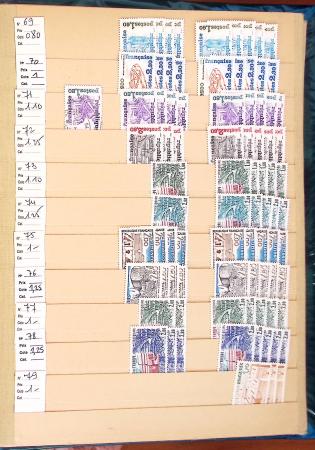 1927-2004, Stock des fins de catalogue en classeur