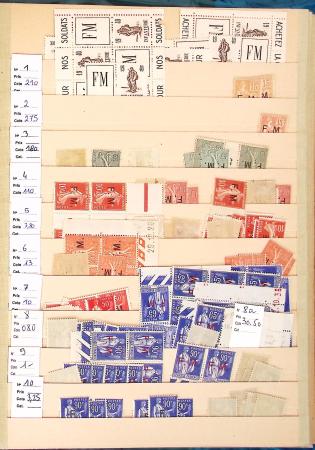 1927-2004, Stock des fins de catalogue en classeur