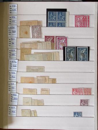 1860-1975, Stock de France neuf */** en 3 classeurs,