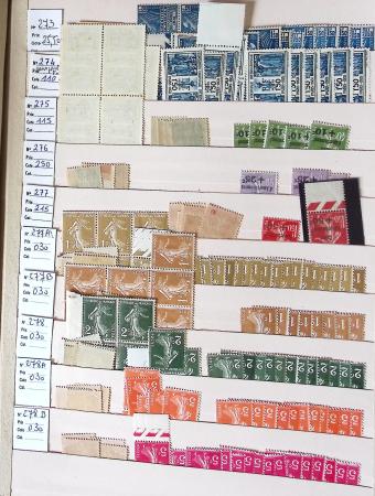 1860-1975, Stock de France neuf */** en 3 classeurs,