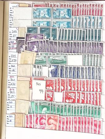 1860-1975, Stock de France neuf */** en 3 classeurs,