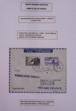 Collection de 38 pages intitulée "objets volants identifiés