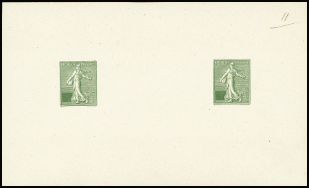 N°130 Feuillet horizontal avec 2 empreintes sans valeur