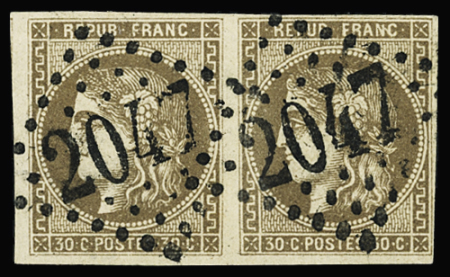 N°47e 30c brun, variété R relié au cadre, en paire tenant