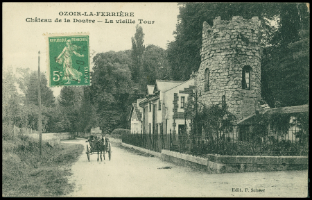 Carte postale d'Ozoir la Ferrière avec cachet violet "Blue cross pour les chevaux blessés" (1916)