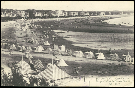 Carte postale en franchise de Royan avec cachet ovale violet "Front de mer de la Gironde arraisonneur Menhir" (1916). TB
