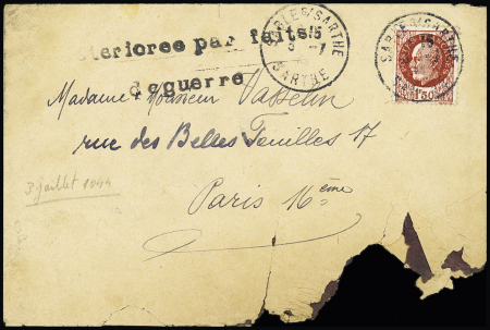 N°517 OBL Sablé-s-Sarthe Sarthe" (3.7.44) sur env déchirée par une balle de mitrailleuse avec griffe noire "détériorée par faits de guerre". RR et TB