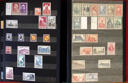 1940-1955, Collection en 2 classeurs, dont carnets
