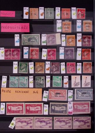 1849-1964, Sélection de pièces clés en un classeur rouge