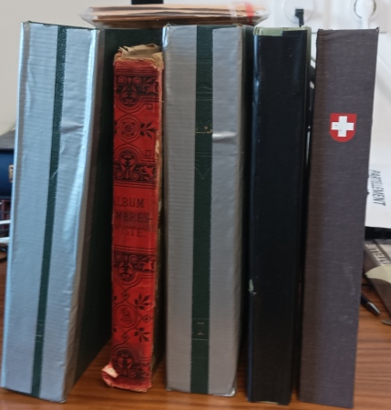 1840-1990, Small estate in five albums comprising two