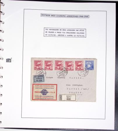 Collection de 60 pages dans reliure Safe noir : la reprise des relations aériennes françaises 1944 - 1945 dont Saumur - La Réunion (20.5.45) avec vignette tricolore. TB