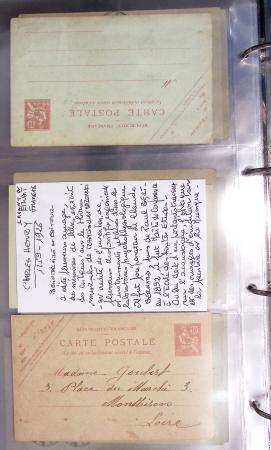 Lot de 77 entiers cartes postales 10c Mouchon et 10c Mouchon retouché avec illustrations dessinées ou peintes à la main. TB