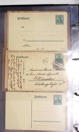 Album noir contenant 160 entiers cartes postales étrangères avec illustrations dessinées ou peintes à la main dont Autriche (10) - Allemagne (63) - Sarre (1) - Suisse (24) - Belgique (9) - Portugal (3) - Danemark (1)