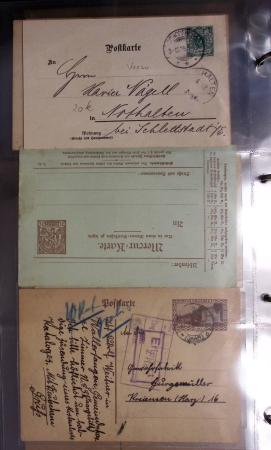 Album noir contenant 160 entiers cartes postales étrangères avec illustrations dessinées ou peintes à la main dont Autriche (10) - Allemagne (63) - Sarre (1) - Suisse (24) - Belgique (9) - Portugal (3) - Danemark (1)