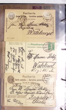 Album noir contenant 160 entiers cartes postales étrangères avec illustrations dessinées ou peintes à la main dont Autriche (10) - Allemagne (63) - Sarre (1) - Suisse (24) - Belgique (9) - Portugal (3) - Danemark (1)