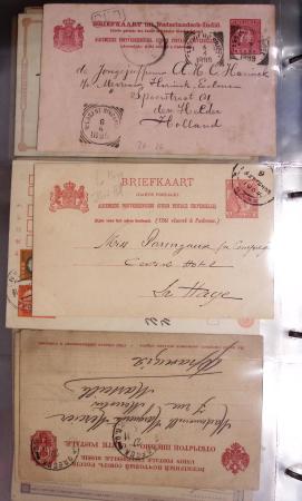 Album noir contenant 160 entiers cartes postales étrangères avec illustrations dessinées ou peintes à la main dont Autriche (10) - Allemagne (63) - Sarre (1) - Suisse (24) - Belgique (9) - Portugal (3) - Danemark (1)