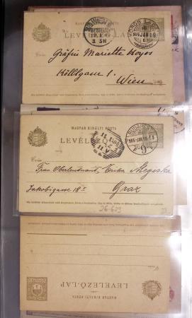 Album noir contenant 160 entiers cartes postales étrangères avec illustrations dessinées ou peintes à la main dont Autriche (10) - Allemagne (63) - Sarre (1) - Suisse (24) - Belgique (9) - Portugal (3) - Danemark (1)
