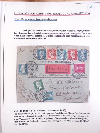 Collection de 82 plis dans un classeur de bureau blanc avec descriptions : "Dix-huit ans de liaisons postales aériennes avec Madagascar (1929 - 1946)"