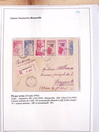 Collection de 82 plis dans un classeur de bureau blanc avec descriptions : "Dix-huit ans de liaisons postales aériennes avec Madagascar (1929 - 1946)"