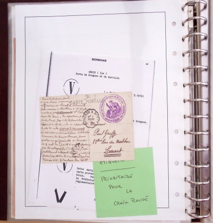 Album Safe brun contenant 50 plis et documents 14 - 18 et 39 - 45 du Morbihan dont prisonniers allemands de la première guerre mondiale
