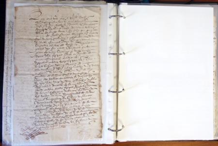 1557-1859, Deux classeurs de documents, lettres, textes