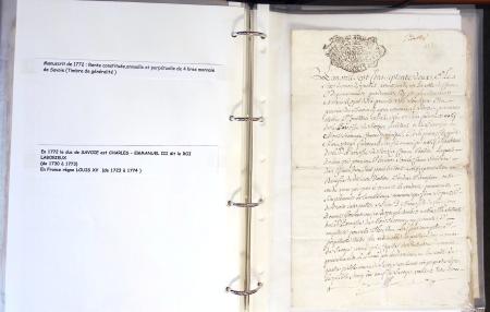1557-1859, Deux classeurs de documents, lettres, textes