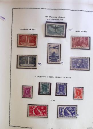 1849-2000, Collection rassemblant une collection de