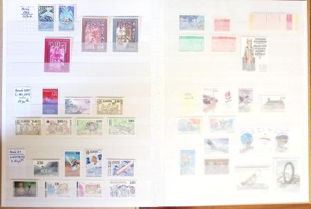 1939-1999, Collection en 3 classeurs, dont BF et bloc