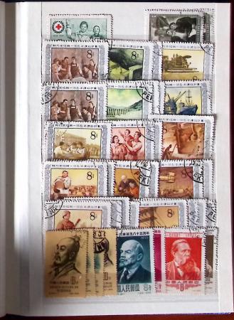 1849-1999, Lot comprenant 18 classeurs dont un de CHINE,