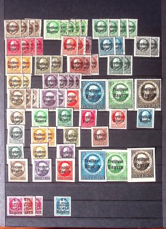 1849-1999, Lot comprenant 18 classeurs dont un de CHINE,