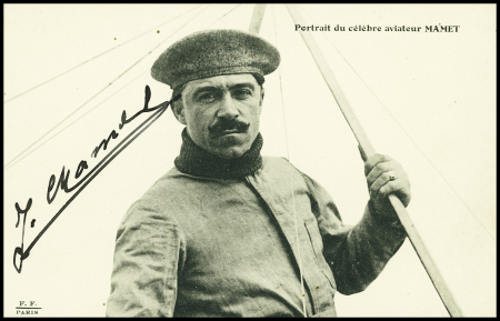 Carte postale "portrait du célèbre aviateur Mamet" avec signature "J.Mamet". TB