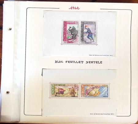 1945-1967, Sympathique collection de timbres de Laos
