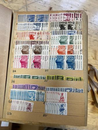 1859-1979, Important stock d'un ancien négociant, avec