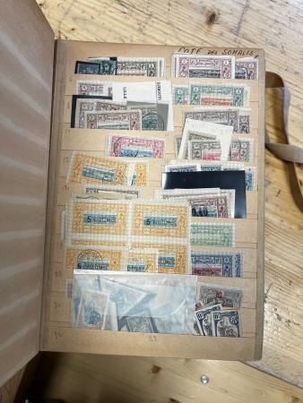 1859-1979, Important stock d'un ancien négociant, avec