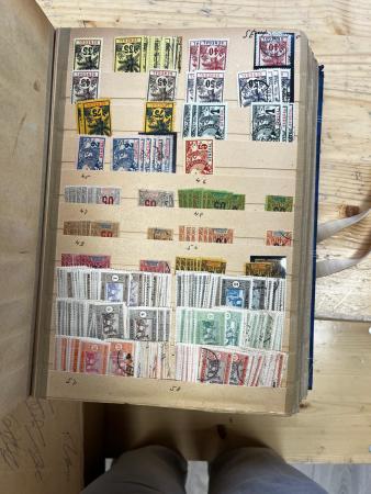 1859-1979, Important stock d'un ancien négociant, avec