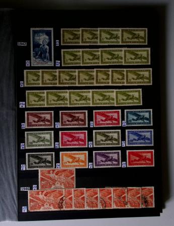 1859-1940, Ensemble de neufs et d'obl. en 19 classeurs