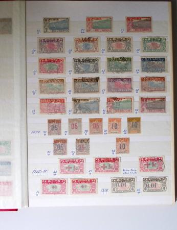 1859-1940, Ensemble de neufs et d'obl. en 19 classeurs