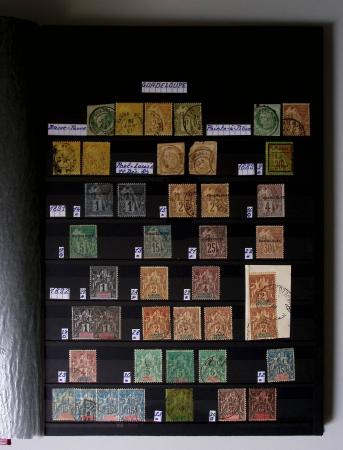 1859-1940, Ensemble de neufs et d'obl. en 19 classeurs