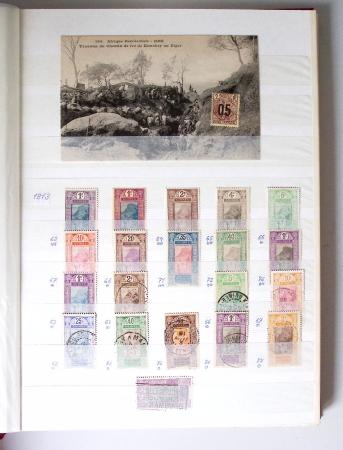 1859-1940, Ensemble de neufs et d'obl. en 19 classeurs