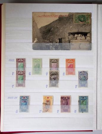1859-1940, Ensemble de neufs et d'obl. en 19 classeurs