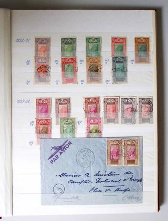 1859-1940, Ensemble de neufs et d'obl. en 19 classeurs