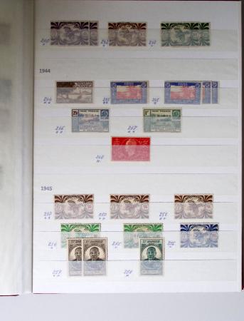 1859-1940, Ensemble de neufs et d'obl. en 19 classeurs