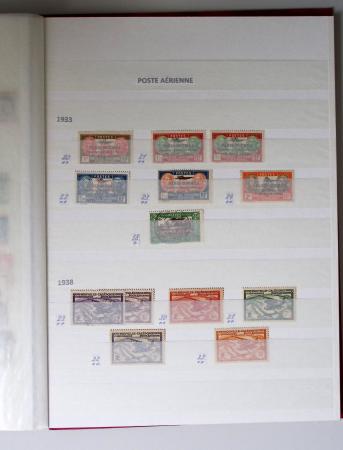 1859-1940, Ensemble de neufs et d'obl. en 19 classeurs