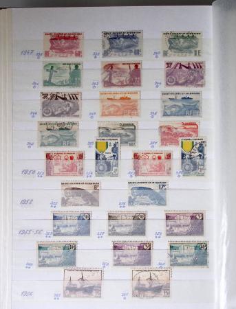 1859-1940, Ensemble de neufs et d'obl. en 19 classeurs