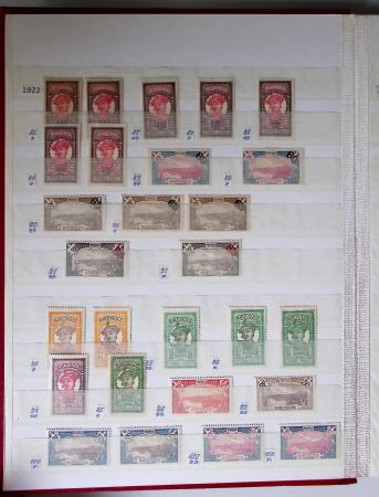 1859-1940, Ensemble de neufs et d'obl. en 19 classeurs