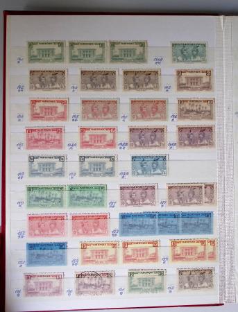 1859-1940, Ensemble de neufs et d'obl. en 19 classeurs