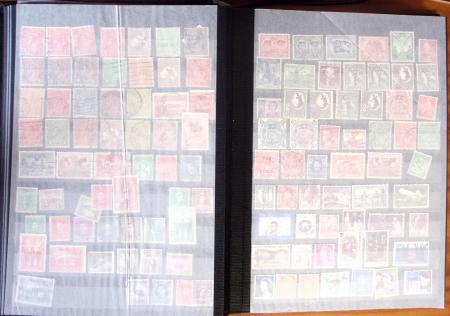 AUSTRALIE 1850-1950 Collection en un album avec de