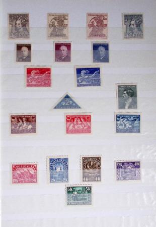 1919-80 Small exhibition collection showing some specialisation