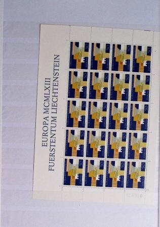 1918-1990 Mint and used collection in one album with