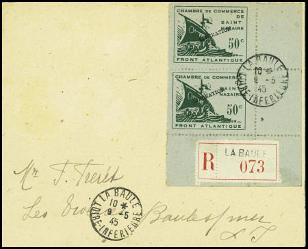 Guerre n°8, paire verticale CDF avec surcharge "Libération" OBL La Baule (9.5.45) sur lettre recommandée locale. TB